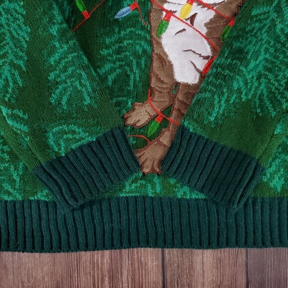 Blizzard Bay Unisex Adult Size Medium Green Tangled Cats Ugly Christmas Sweater - Picture 11 of 14